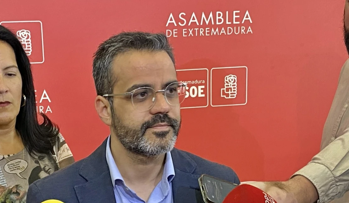 El PSOE asegura que el Gobierno de Guardiola “hipoteca el futuro de la región”