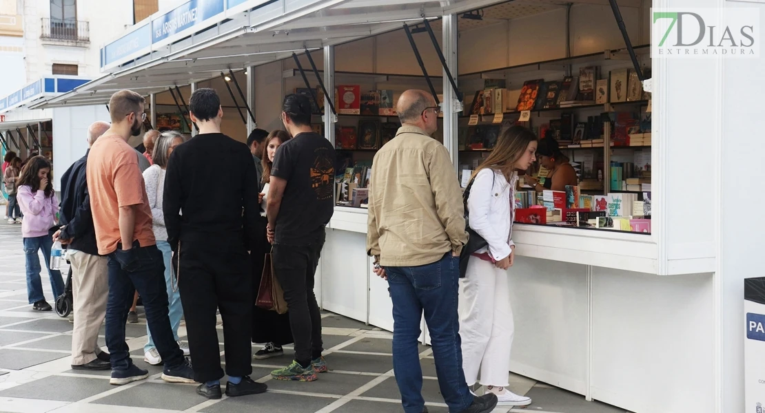 Dan a conocer los primeros autores que acudirán a la Feria del Libro de Badajoz