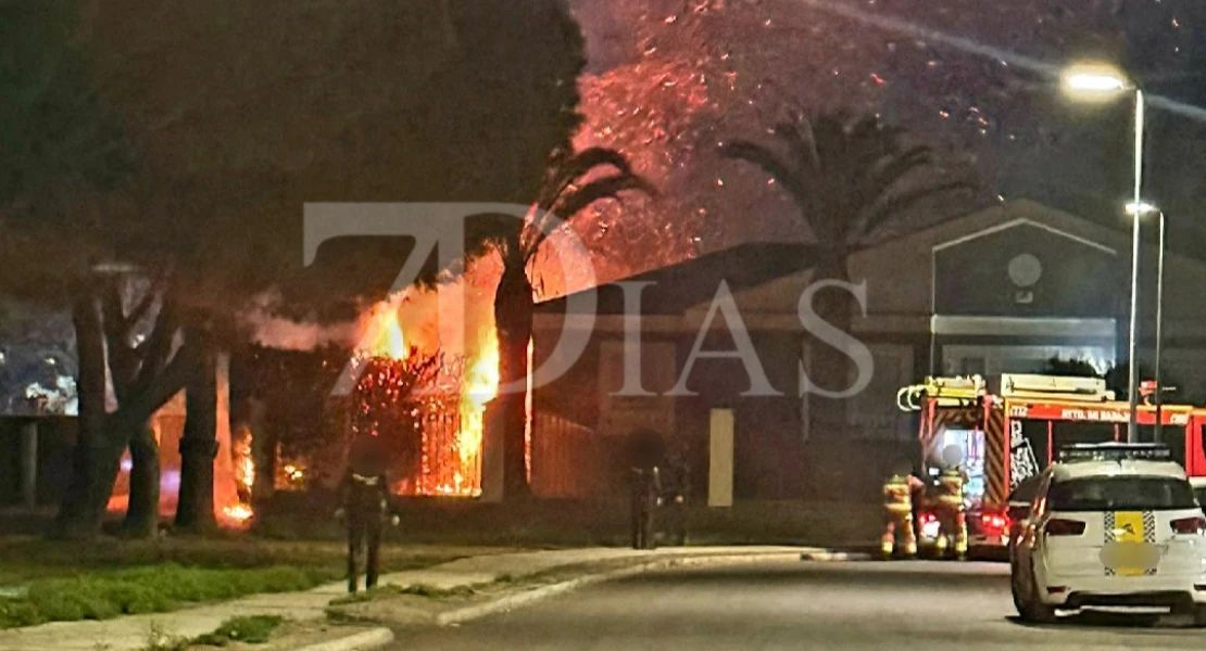 Arde una vivienda en la barriada pacense de Las Vaguadas