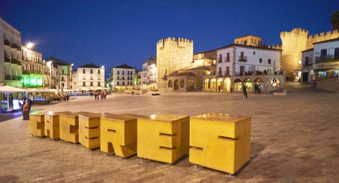 Movilización contra la turistificación en el centro de Cáceres: "Es un barrio, no un parque temático"