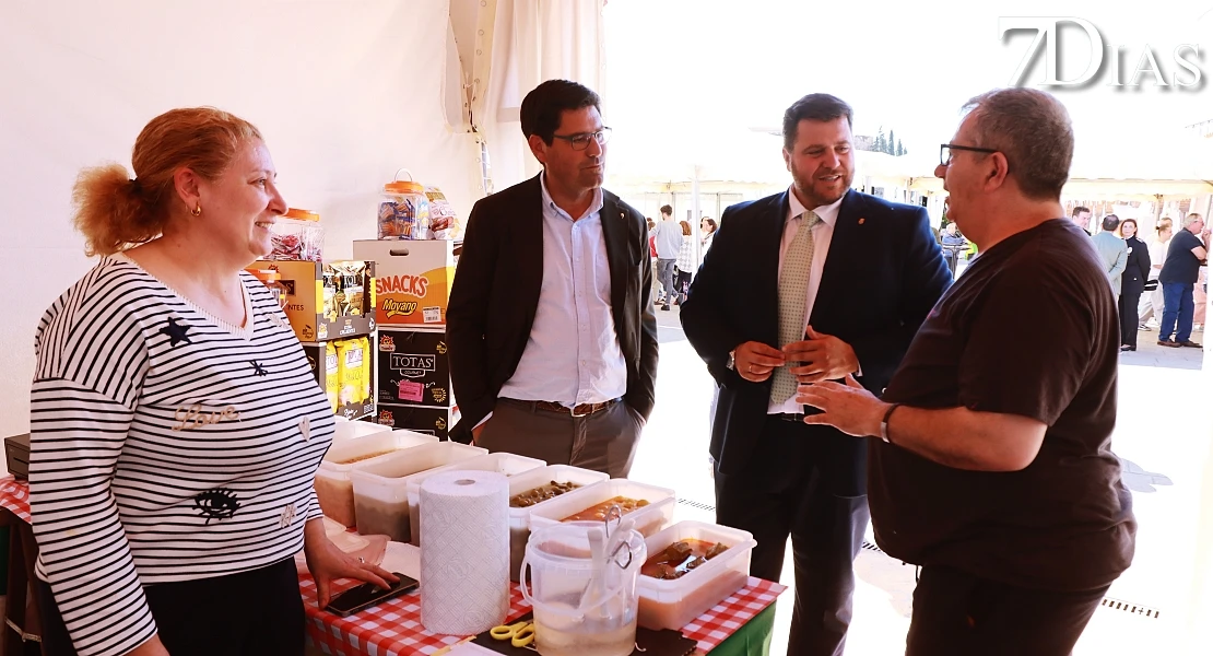 Del cerdo, hasta los andares: Barcarrota celebra su gran fiesta ibérica