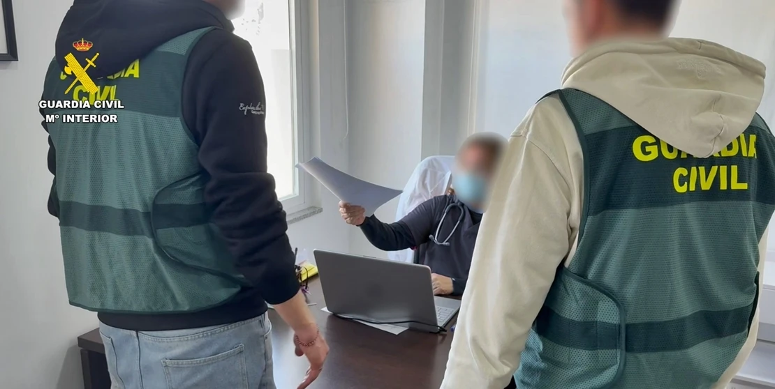 Detenidas por realizar tratamientos médicos sin titulación poniendo en riesgo a sus pacientes