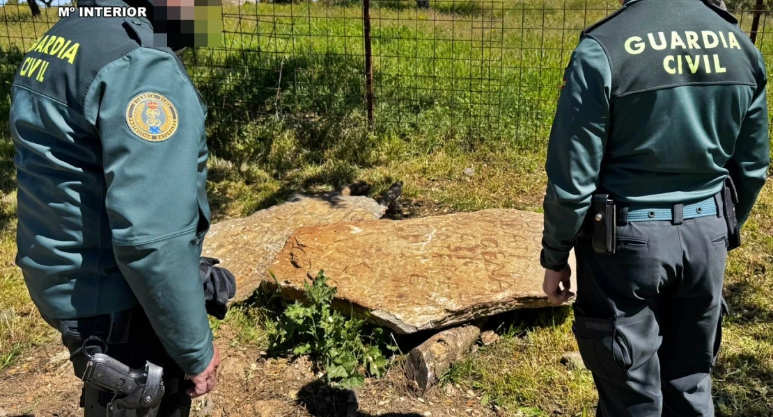 Recuperadas dos piezas arqueológicas de alto valor en una finca de Badajoz