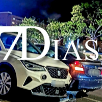 Pierde el control de su coche y se empotra contra varios vehículos en Badajoz