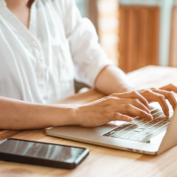 Bruselas estudia imponer un día de teletrabajo a la semana por la subida del petróleo