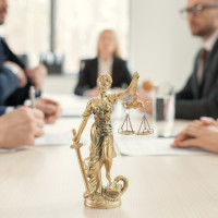 La mayor asociación de jueces planta cara al Gobierno tras sus críticas a la Justicia