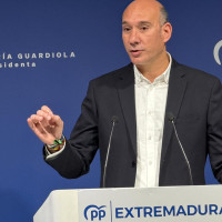 El PP critica la falta de proyecto y autocrítica del PSOE, que tacha de ‘neosanchismo’