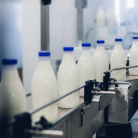 UPA advierte que estamos ante "un nuevo cártel de la leche"