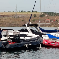 El embalse de Orellana acoge las prácticas conjuntas de buceo entre la Guardia Real y la Guardia Civil