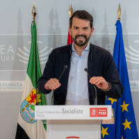 Sánchez Cotrina gana las primarias y liderará el PSOE de Extremadura