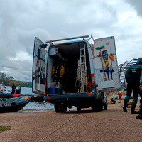 El embalse de Orellana acoge las prácticas conjuntas de buceo entre la Guardia Real y la Guardia Civil