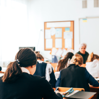 PIDE exige reactivar la comisión clave de la red educativa en Extremadura