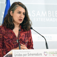 De Miguel  tacha de "suicidio económico" la prioridad nacional en Extremadura