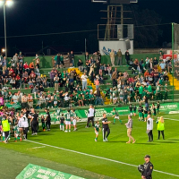 Se estrenan las gradas del estadio Príncipe Felipe