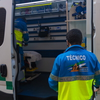 En estado crítico tras caer a un foso en Cáceres
