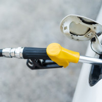 El precio de la gasolina desciende: consulta su precio en Extremadura