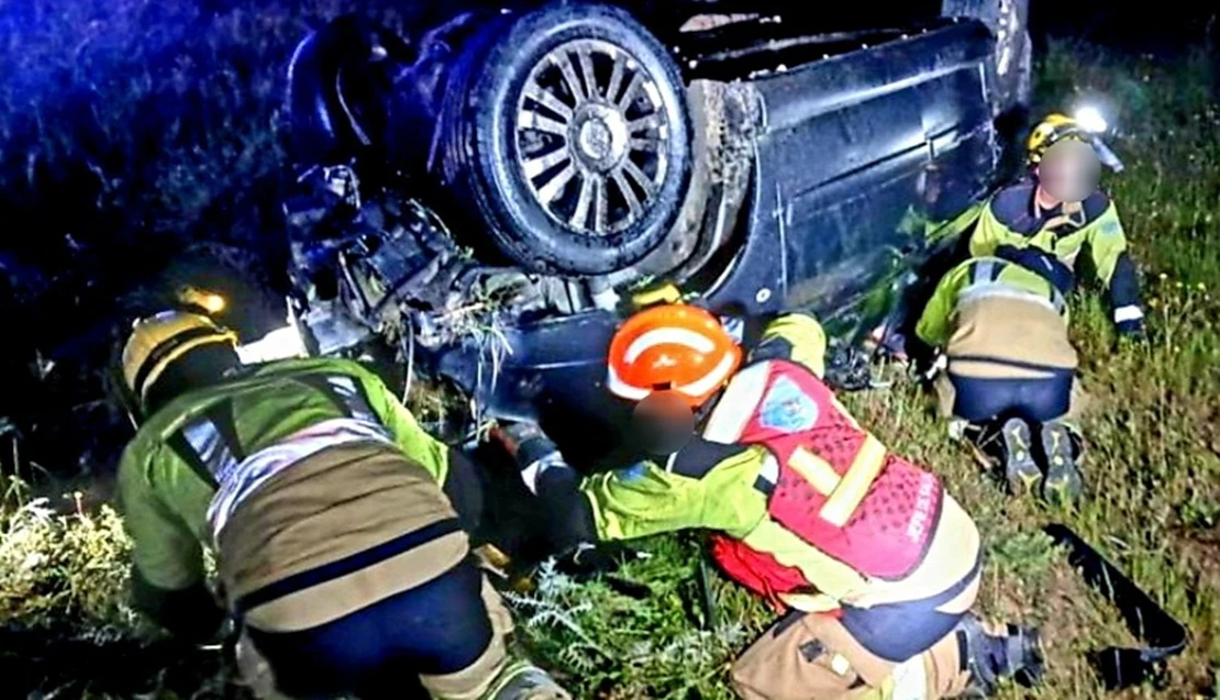 Trágico accidente mortal: tres hombres mueren en una colisión en la EX-102