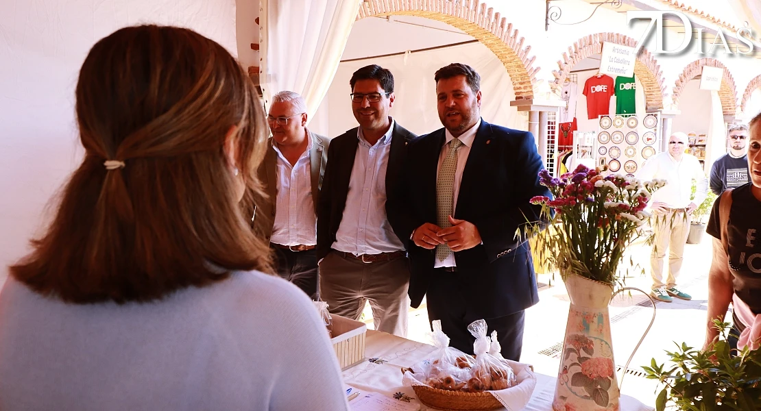 Del cerdo, hasta los andares: Barcarrota celebra su gran fiesta ibérica