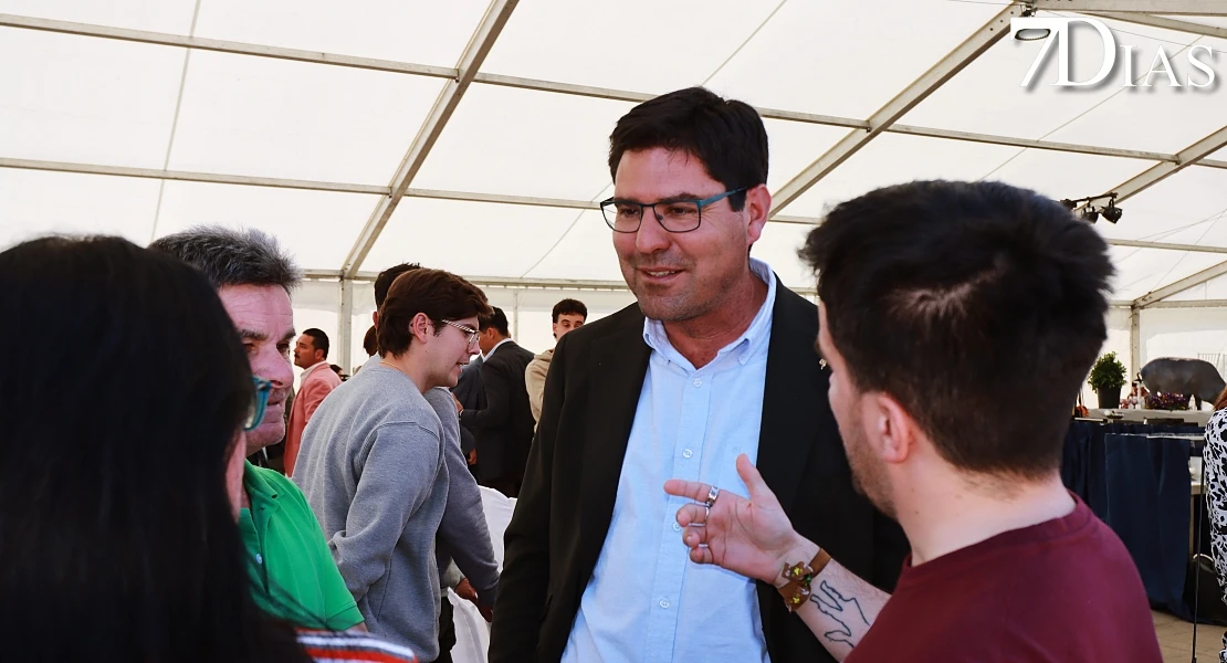 Del cerdo, hasta los andares: Barcarrota celebra su gran fiesta ibérica