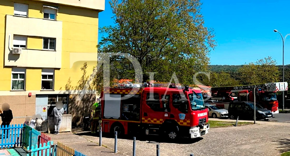 Susto en Plasencia: arde el garaje de un edificio y moviliza un amplio dispositivo