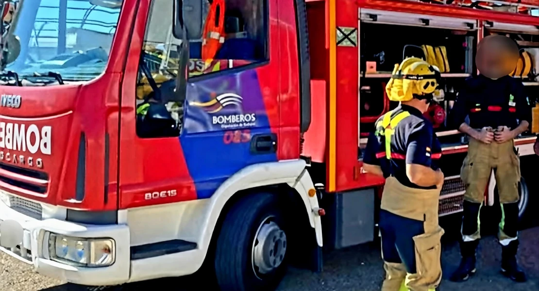 Varias personas afectadas por un incendio de vivienda en Mérida