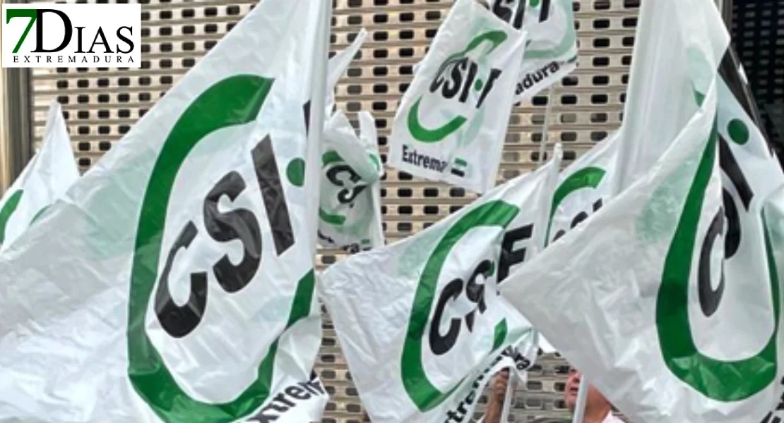 CSIF vuelve a concentrarse para exigir la equiparación salarial de los empleados públicos de la Junta