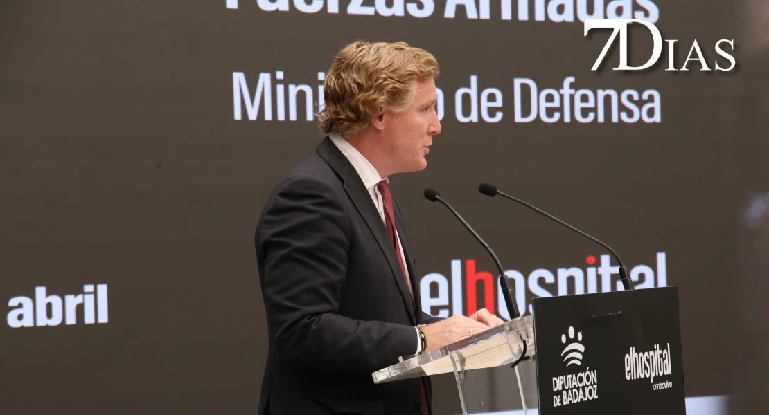 El Hospital Centro Vivo inaugura una exposición sobre la permanente adaptación de las FF.AA.