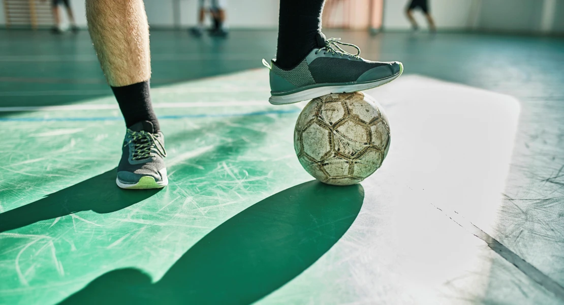 Un joven investigado por insultos racistas en un partido de fútbol sala en Extremadura