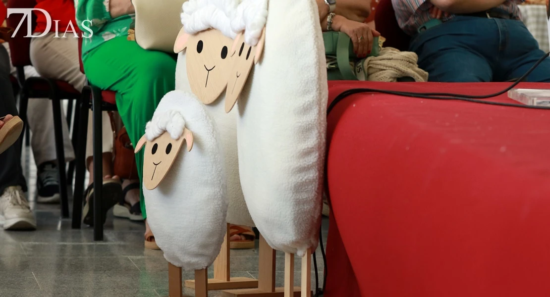 Valverde de Leganés reivindica la tradición en Vive la Trashumancia y la Feria del Queso Artesano