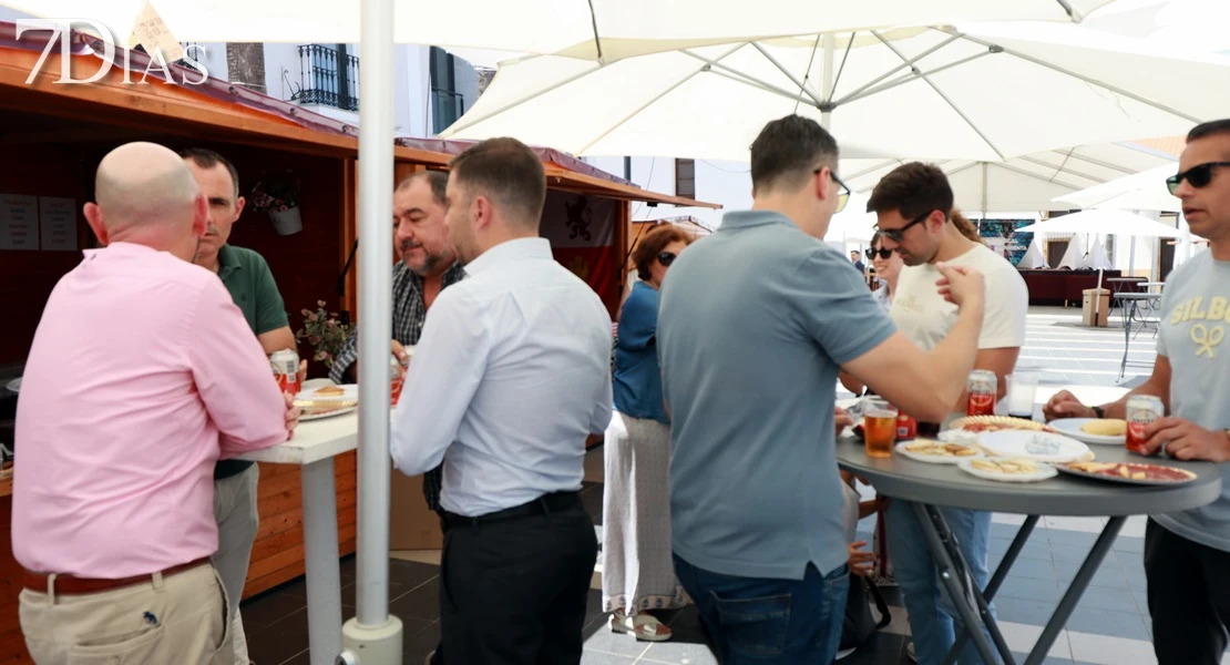 Valverde de Leganés reivindica la tradición en Vive la Trashumancia y la Feria del Queso Artesano