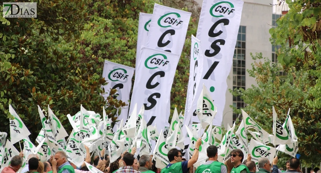Reclaman a la Junta un acuerdo para mejorar las condiciones de los empleados públicos
