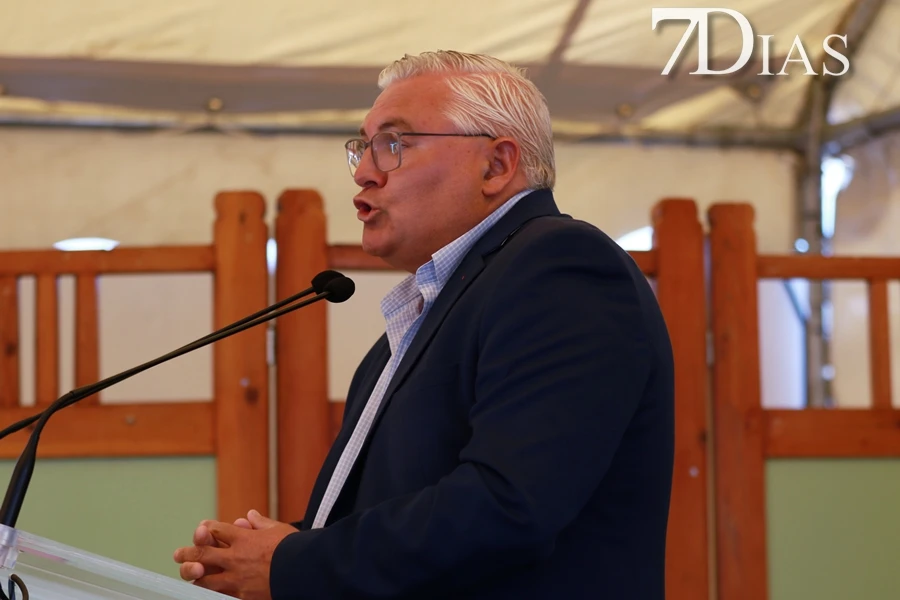 Alconchel inaugura FEMUAL con multitud de actividades y más de 300 cabezas de ganado
