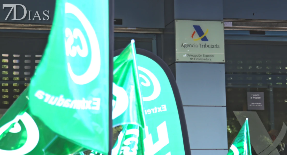 Trabajadores de la Agencia Tributaria protestan por los "incumplimientos" de la Administración