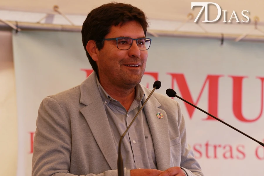 Alconchel inaugura FEMUAL con multitud de actividades y más de 300 cabezas de ganado