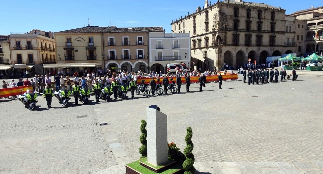 Trujillo conmemora el 182 aniversario de la fundación de la Guardia Civil
