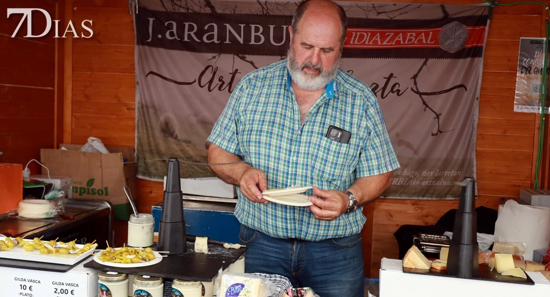 Valverde de Leganés reivindica la tradición en Vive la Trashumancia y la Feria del Queso Artesano