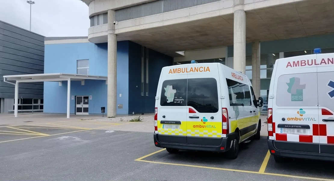 Un herido tras la colisión entre un coche y una moto en Cáceres