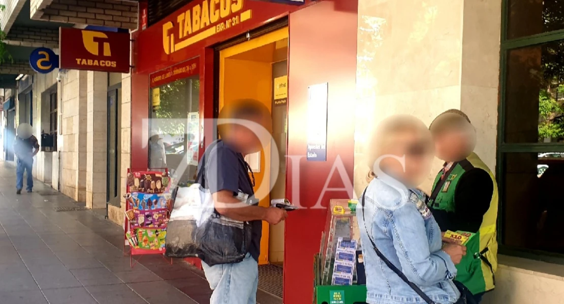 Roban un estanco a punta de pistola en Badajoz