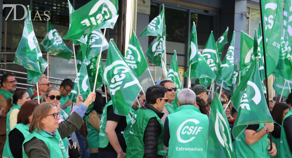 Trabajadores de la Agencia Tributaria protestan por los "incumplimientos" de la Administración