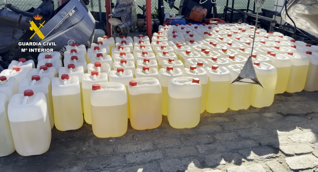 La Guardia Civil incauta 12.000 litros de combustible destinado al narcotráfico