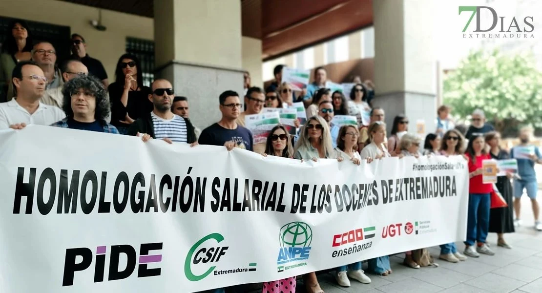 Los sindicatos docentes volverán a movilizarse si no avanza la negociación salarial en Extremadura