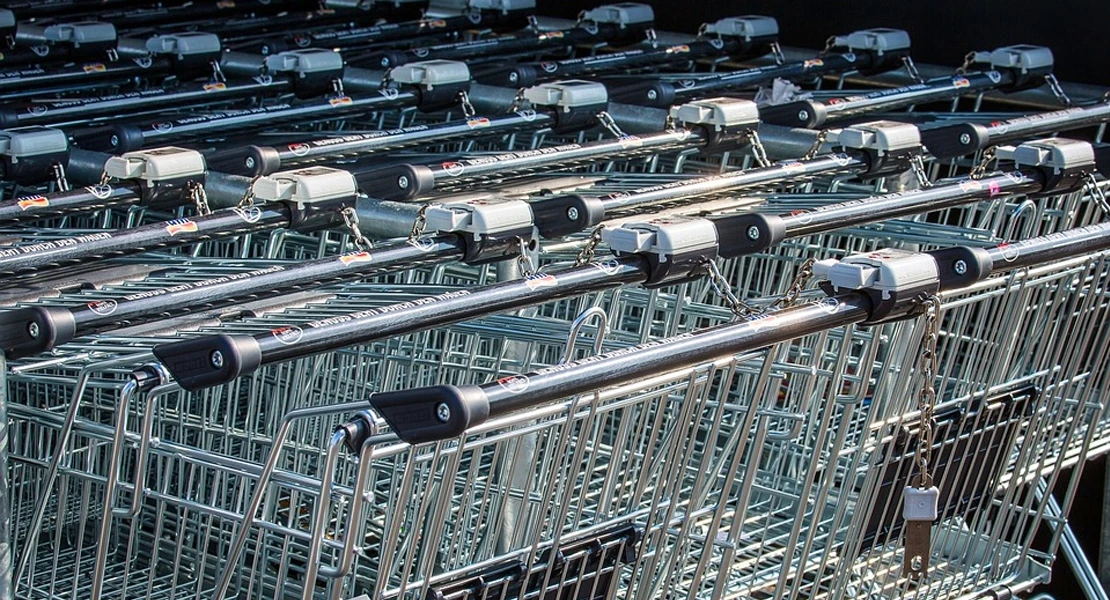 El 43% de los trabajadores afirma comprar menos o peores alimentos