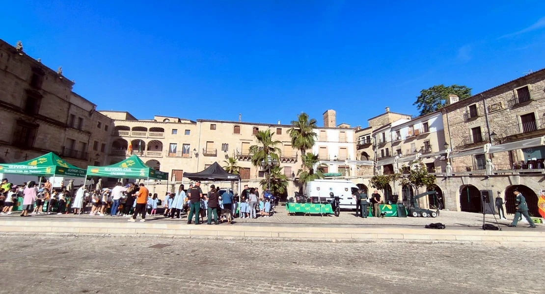 Trujillo conmemora el 182 aniversario de la fundación de la Guardia Civil