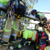 Los bomberos se forman para rescatar a personas en el Puente Real