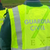 Un joven grave con múltiples quemaduras tras un accidente en una carretera extremeña