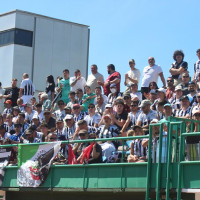La afición blanquinegra volcada con su equipo en los playoff contra el Jaraíz