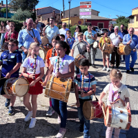 Alumnos de todas las edades clausuran las primeras escuelas itinerantes de tamborileros