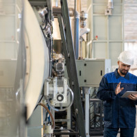 ¿Qué pasa con la industria en Extremadura? Luces en maquinaria y sombras en energía
