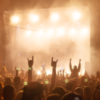 La OCU detecta prácticas abusivas en grandes festivales de España
