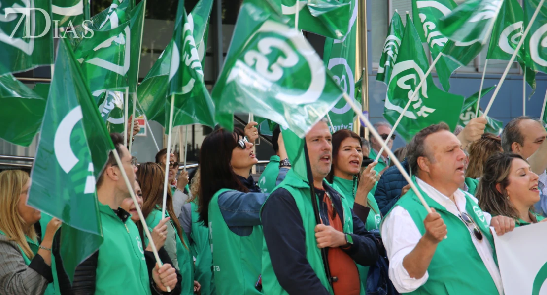 Trabajadores de la Agencia Tributaria protestan por los "incumplimientos" de la Administración